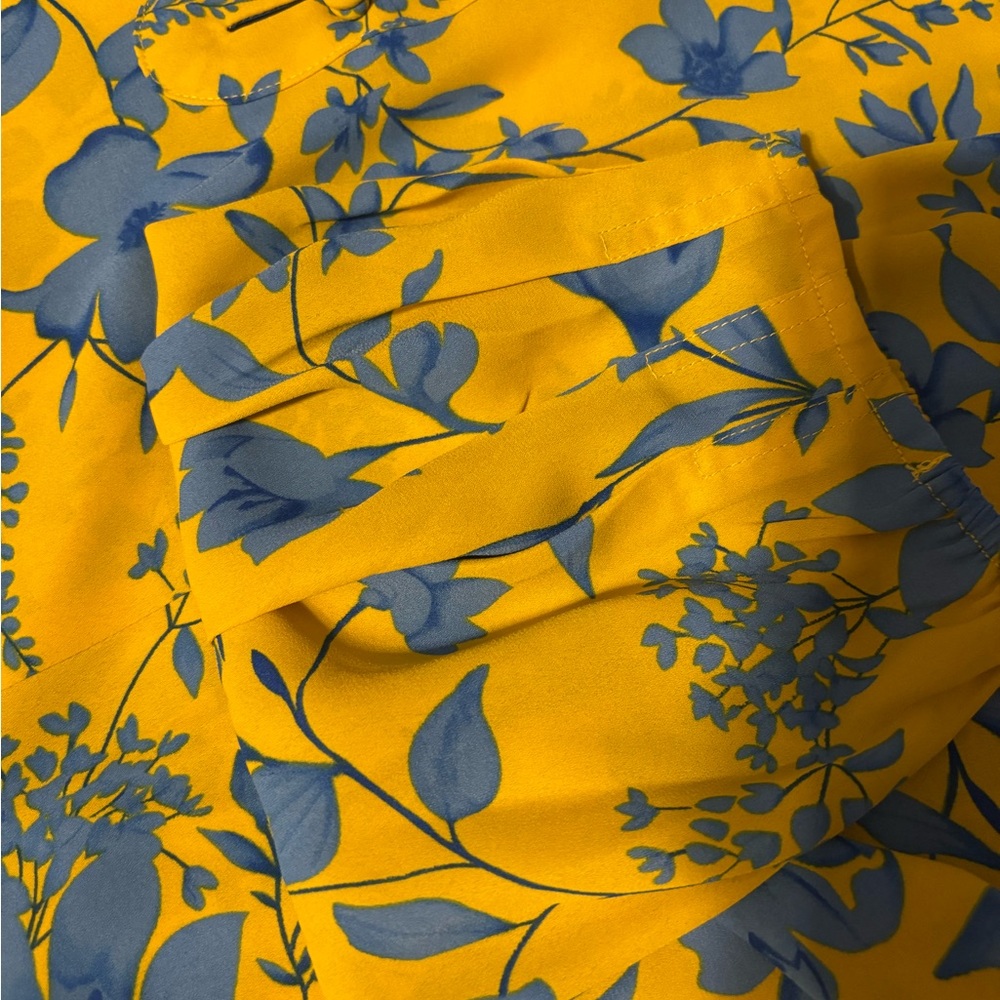 Cabi midi floral print dress, round collar self tie with elastic sleeves. - Picture 8 of 13